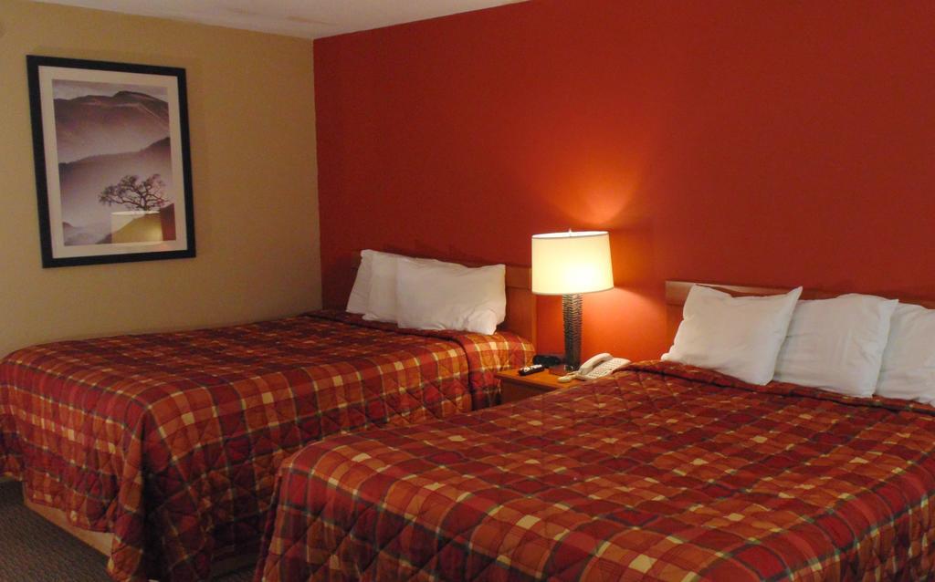 Terrace Inn On The Water Gatlinburg Room photo