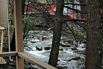 Terrace Inn On The Water Gatlinburg Exterior photo